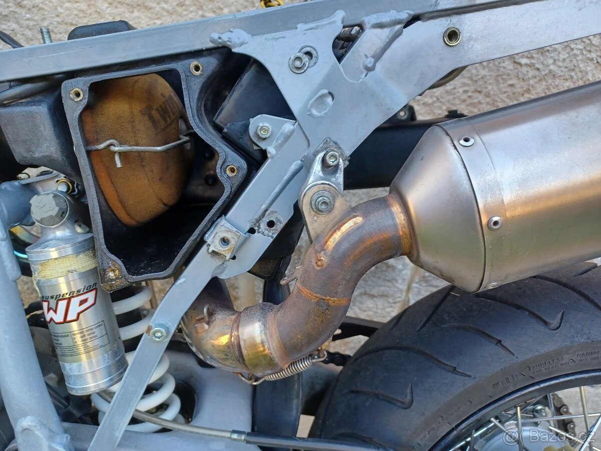 KTM LC4 640 - 620 LAĎÁK AKRAPOVIČ