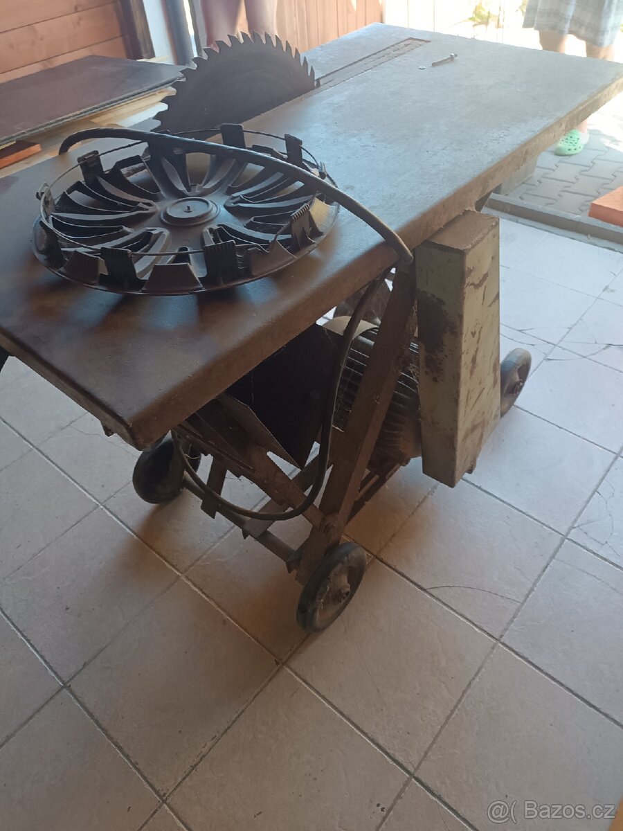 Cirkularka s kolébkou - 2