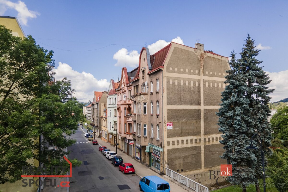 Prodej, komerční/činžovní dům, 1000 m2, Legií 1865, 40747 Va - 2