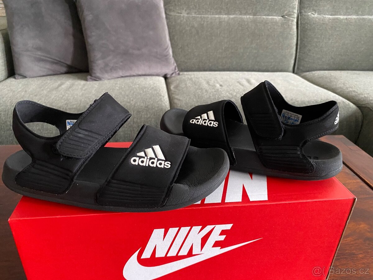 Adidas sandály - 2