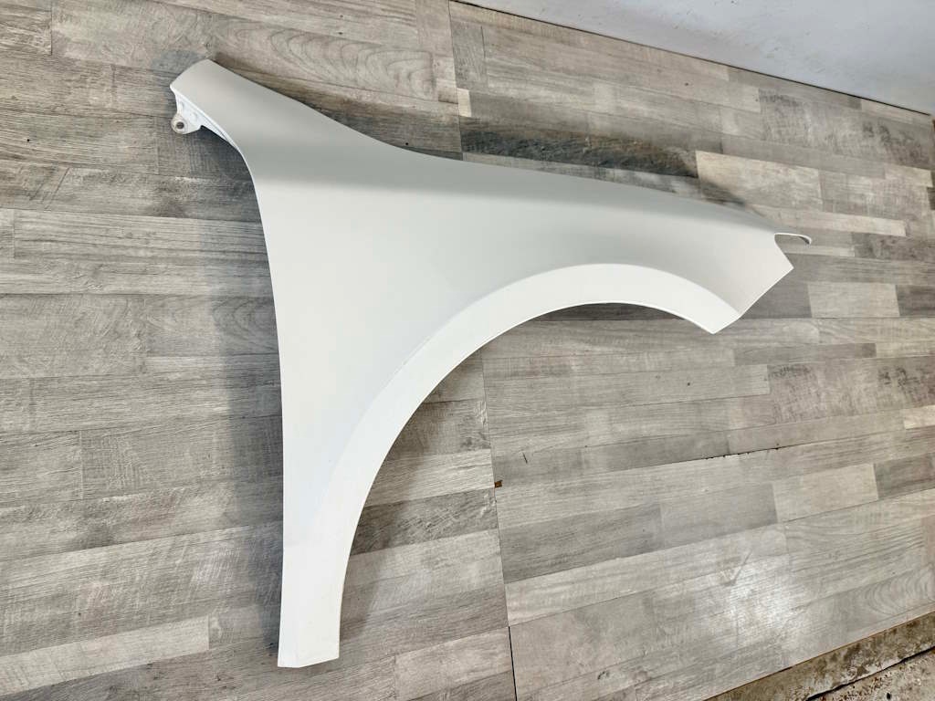 ŠKODA SUPERB 2 FACELIFT - blatník PP - LF9E - 3T0821162A - 2