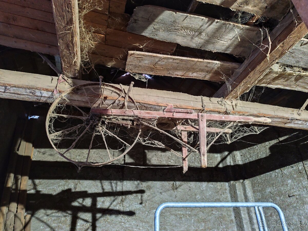 Prodám historické zemědělské nářadí - 2