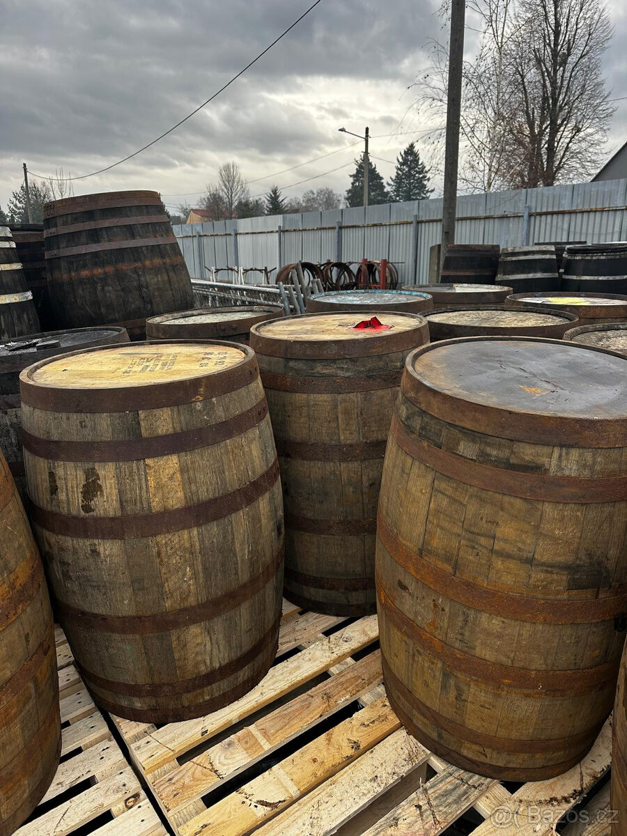 DŘEVĚNÝ DUBOVÝ SUD NA VODU - 2