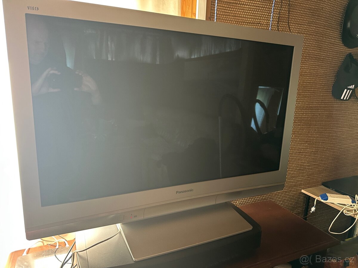 TV Panasonic TH-42PX8ES - 2