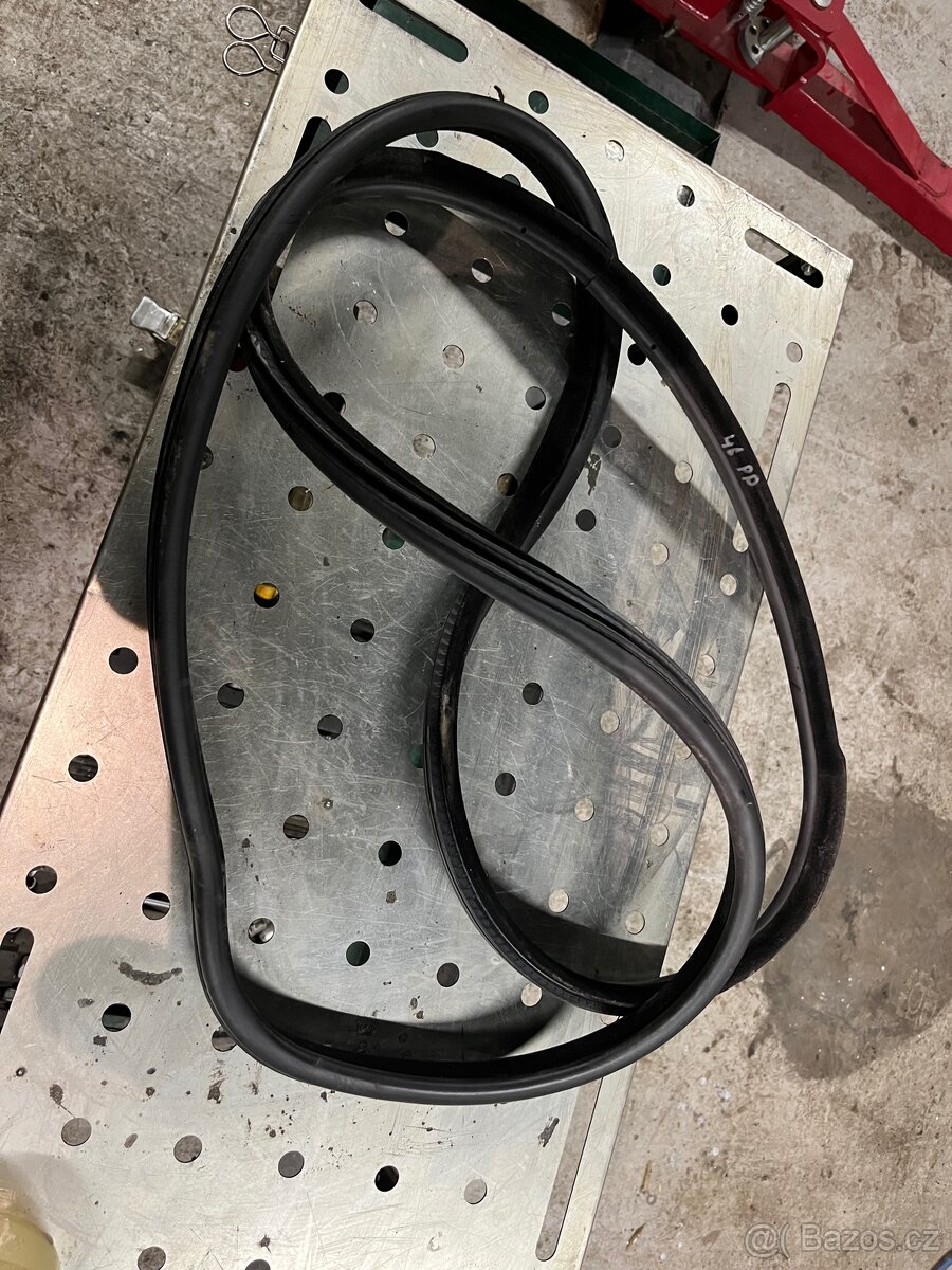 Těsnení dveří bmw e46 - 2