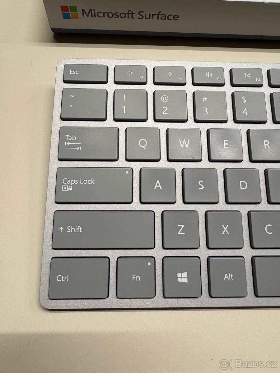 Microsoft Surface Keyboard (Gray, americká klávesnice) - 2