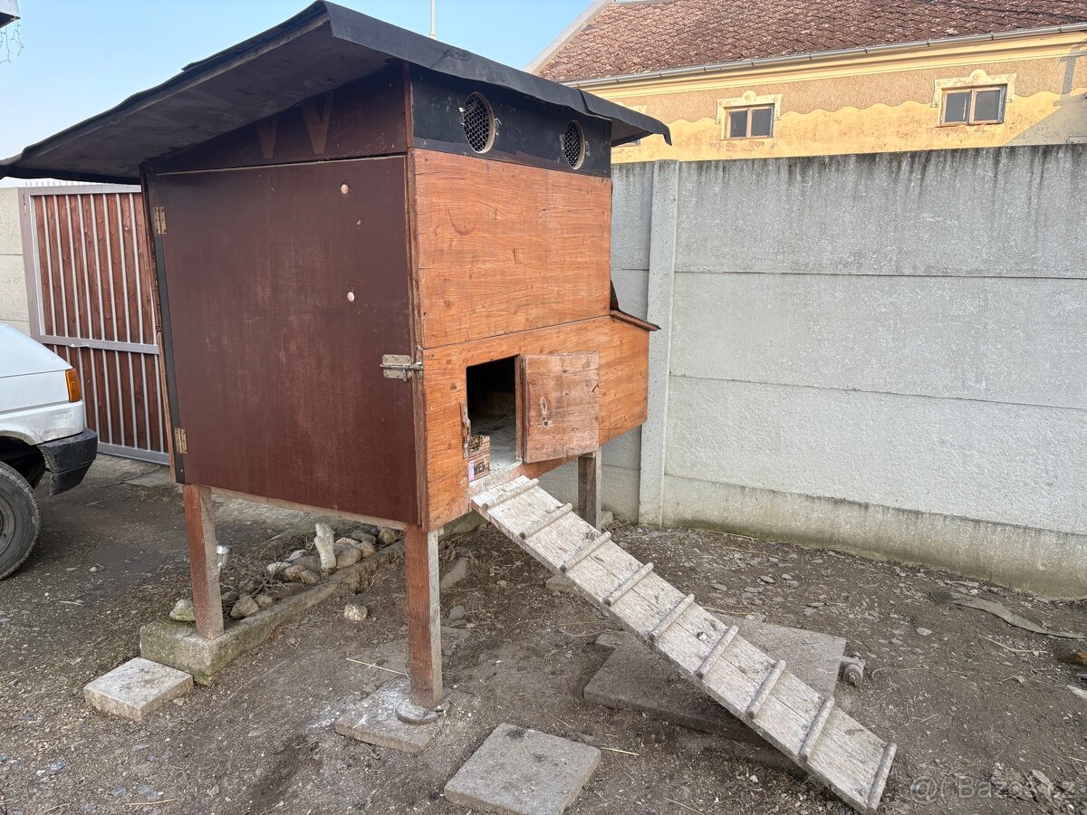 Kurník - masivní - 2