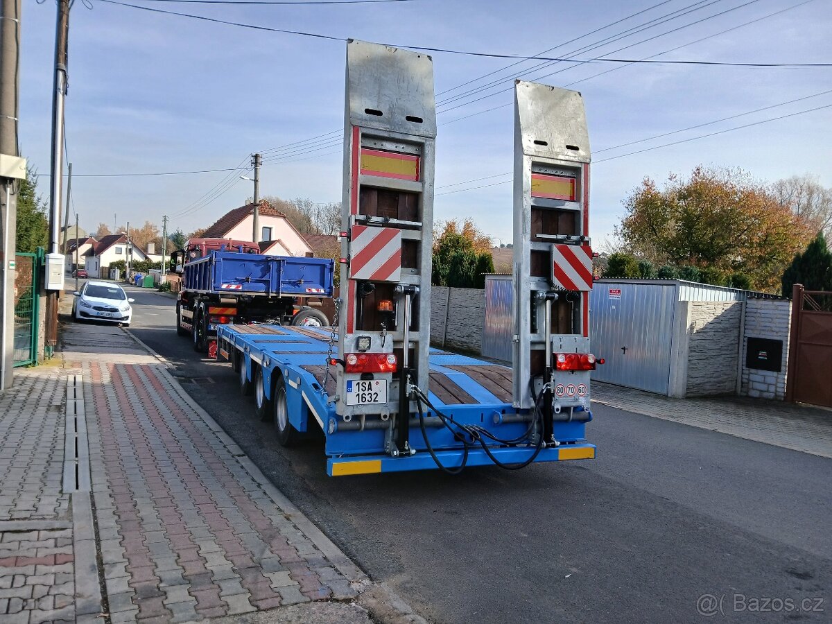 Přívěs na kompresor vrtná souprava bagry - 2