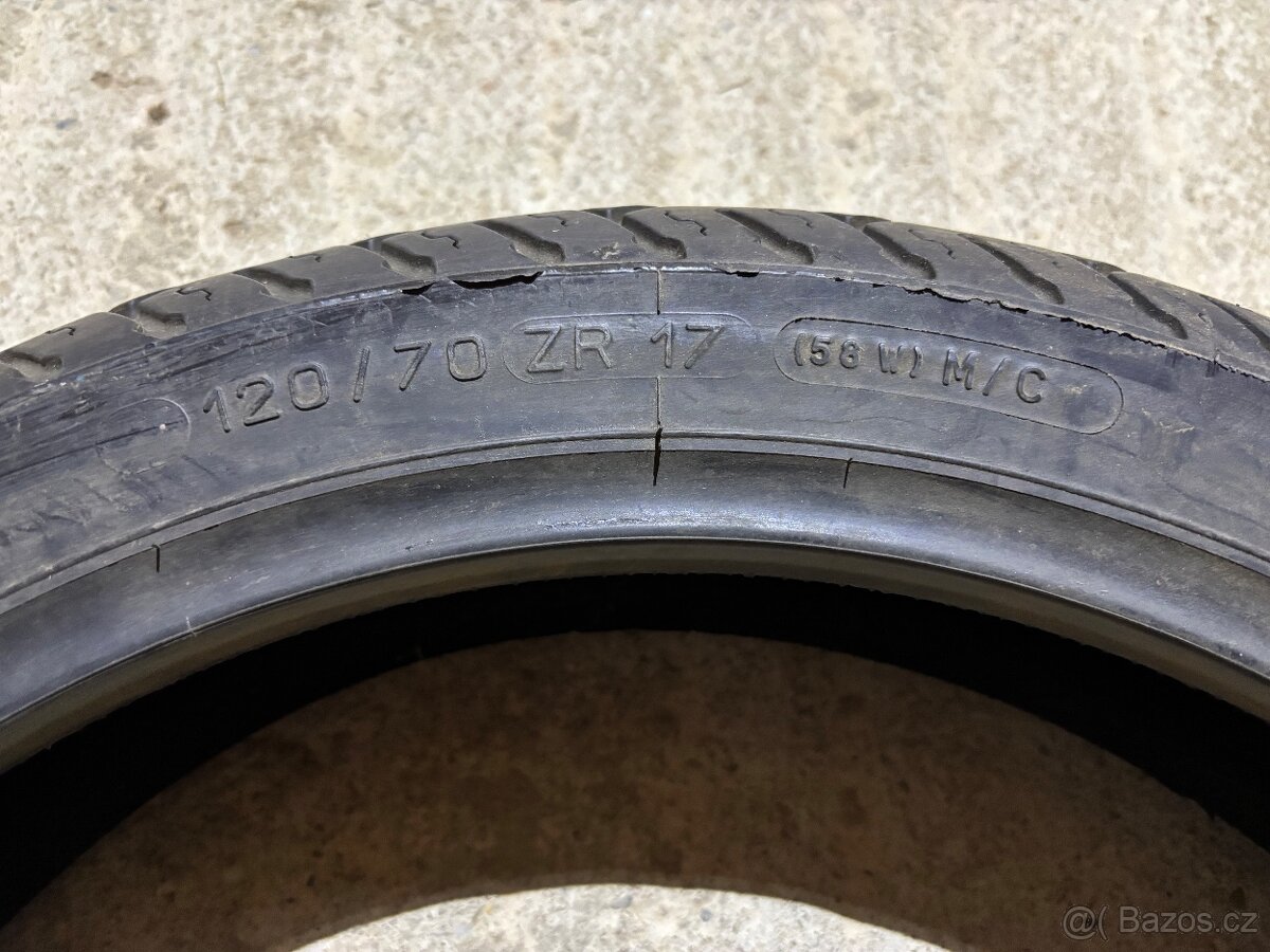 Pneu 120/70 ZR 17 - 2