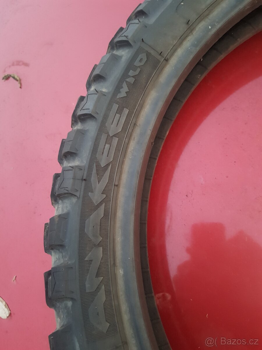 Prodám použitou přední pneu Michelin. - 2