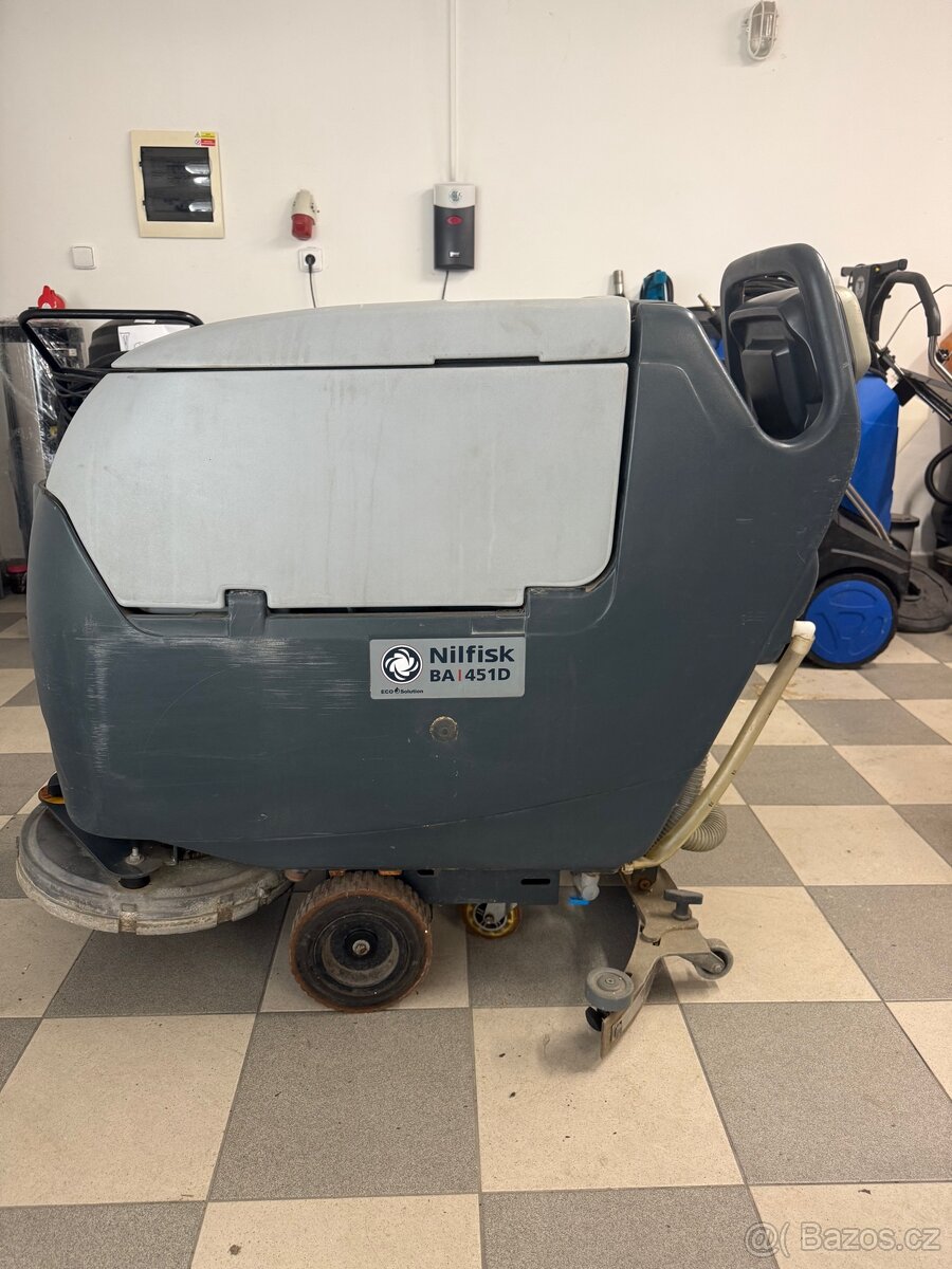 Nilfisk BA 451D podlahovy myci stroj - 2