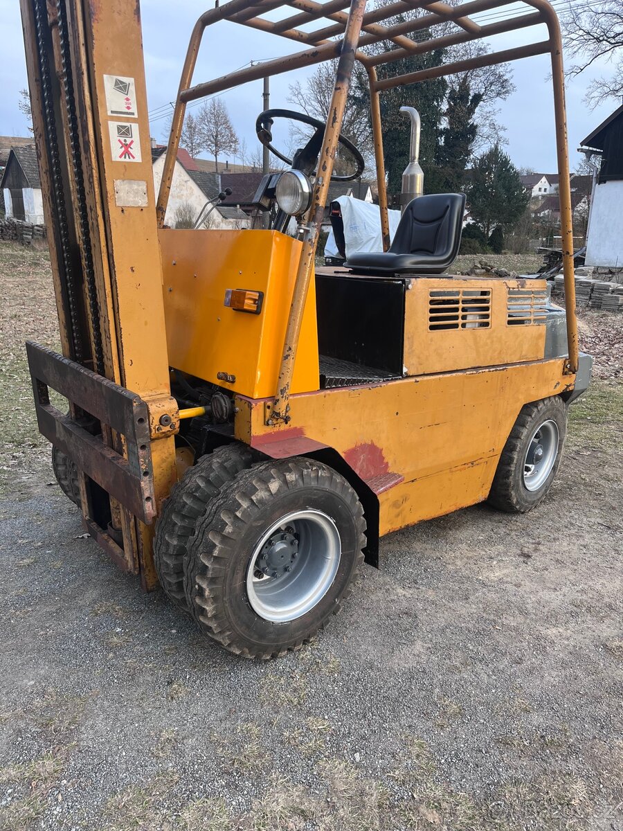 Vysokozdvižný vozík - 2