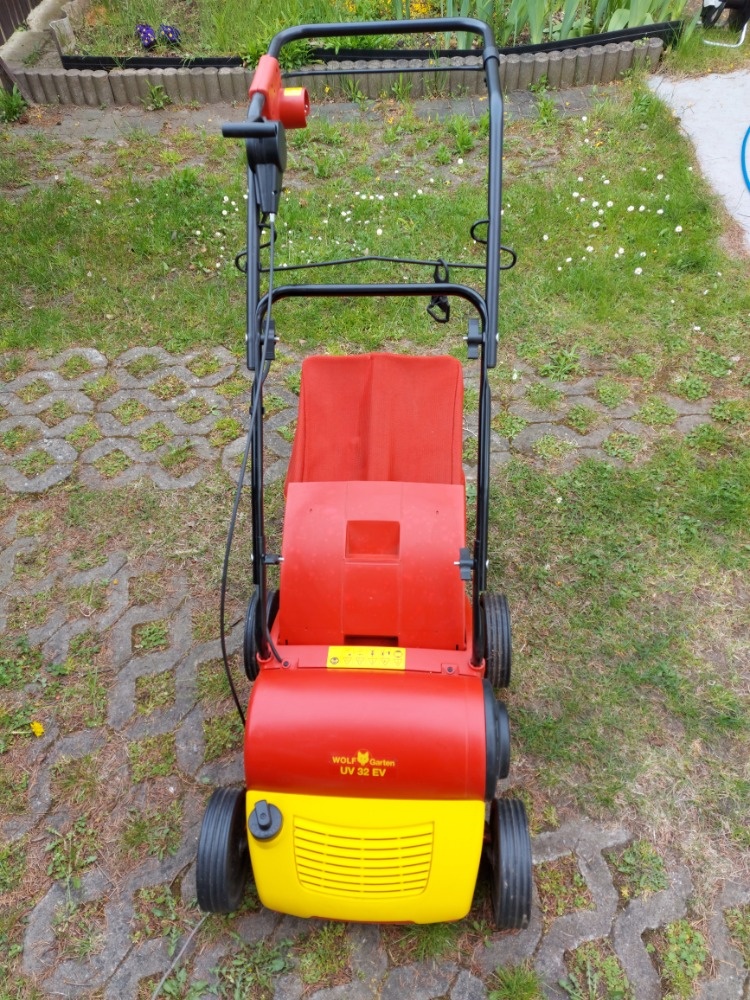 Vertikutátor Wolf Garden UV 32 EV - 2