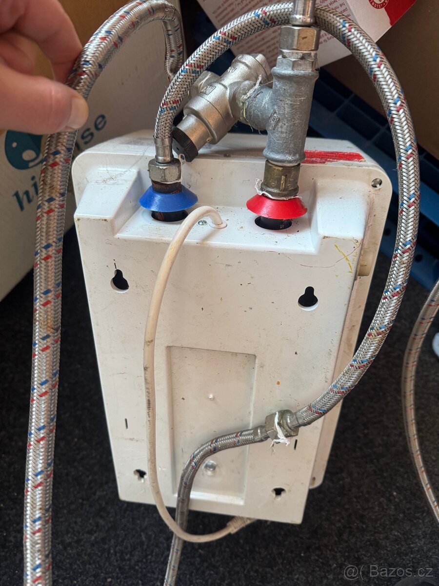 Elektrický průtokový ohřívač - 2