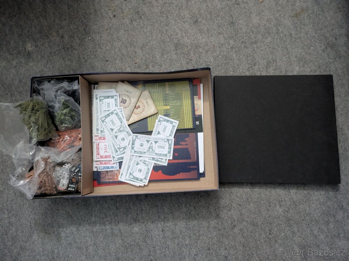 Axis and Allies Revised Edition 2004 – desková hra - 2