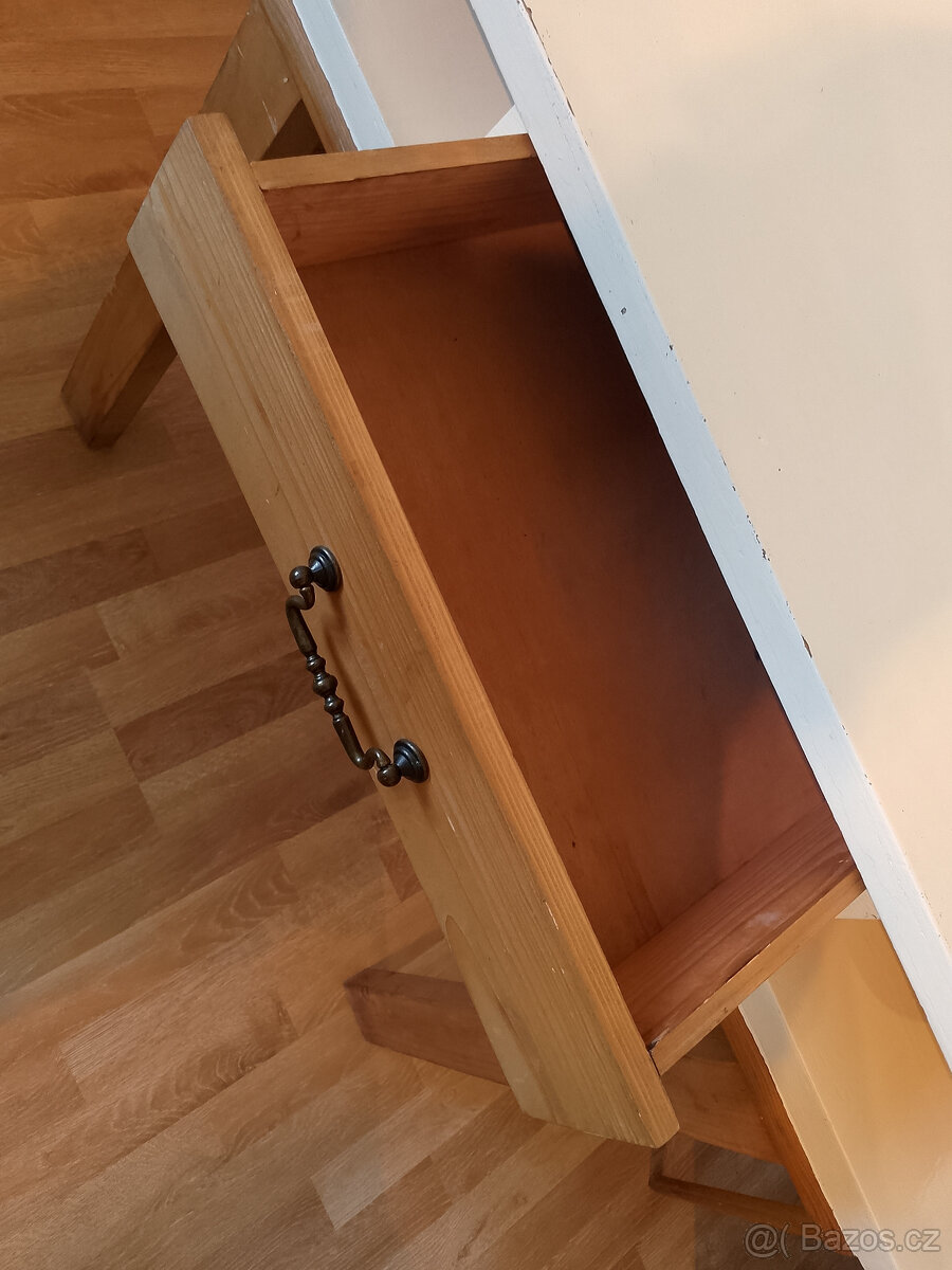 Starožitný stůl z masivu - 2