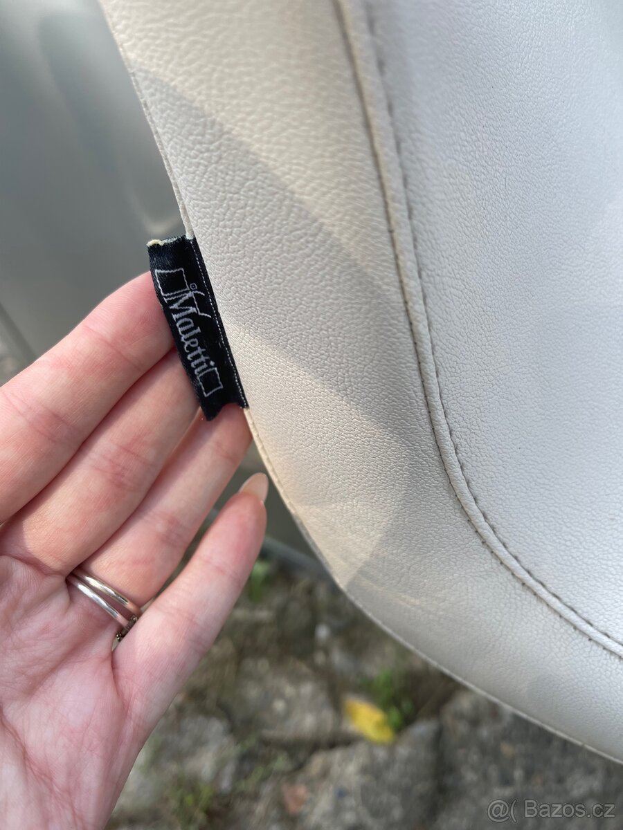 Kadeřnické křeslo a mycí box - 2