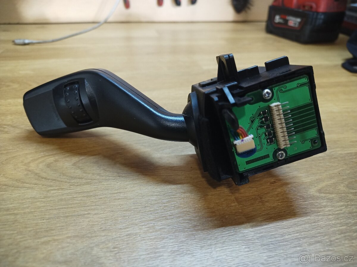 Páčka stěračů Mondeo mk4 - 2