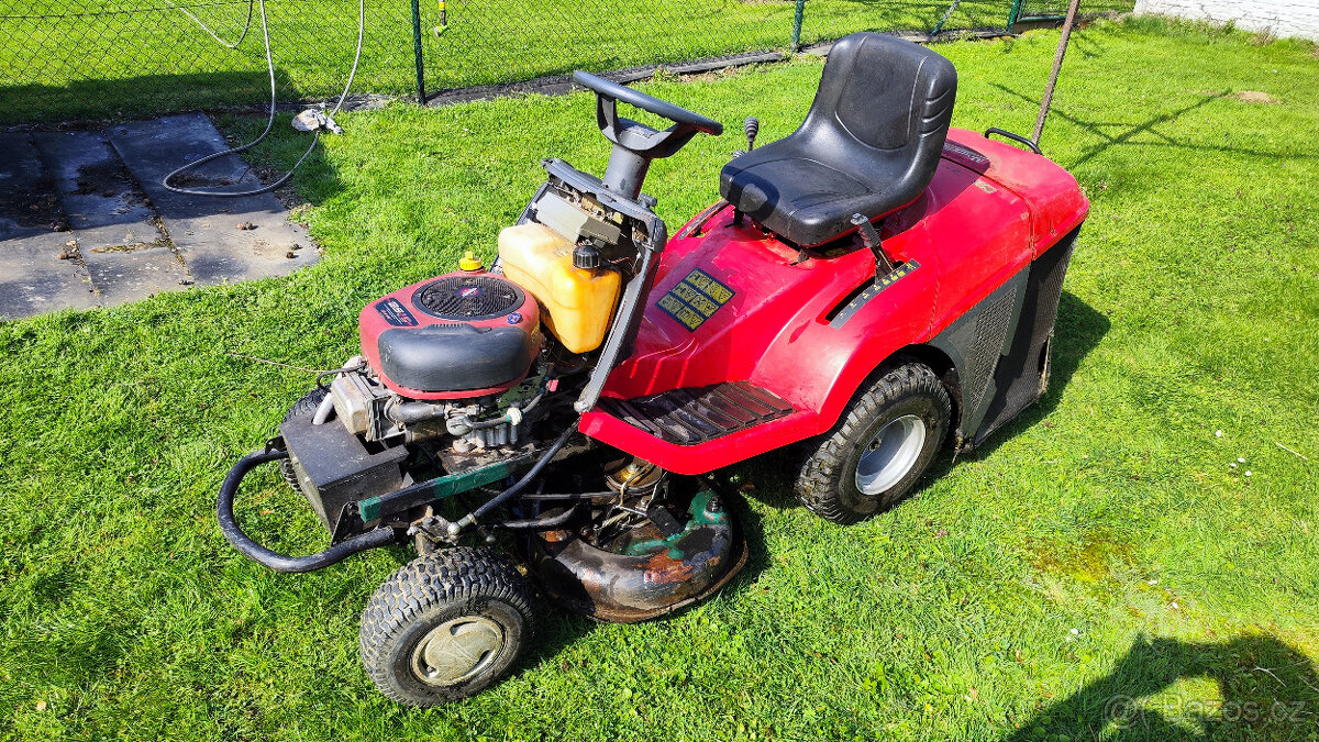 zahradní traktor - 2