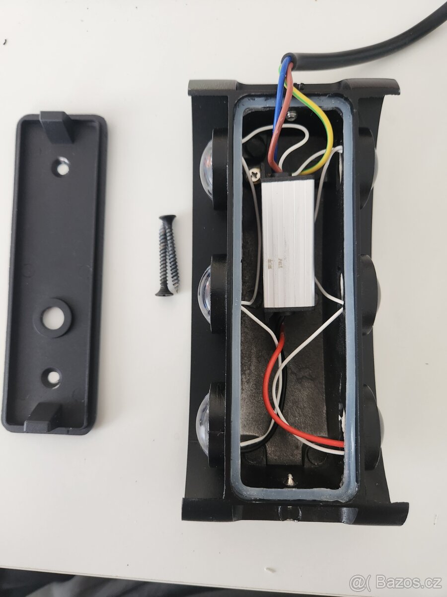 LED nástěnné svítidlo 6xLED/6W/230V IP54 3000K čern - 2