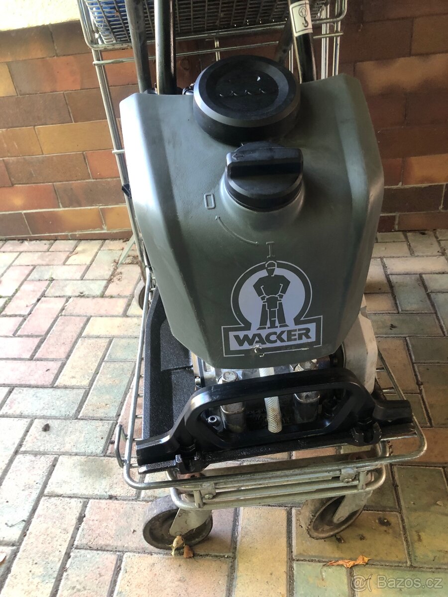Vibrační deska WACKER-NEUSON BSP-1340 - 2