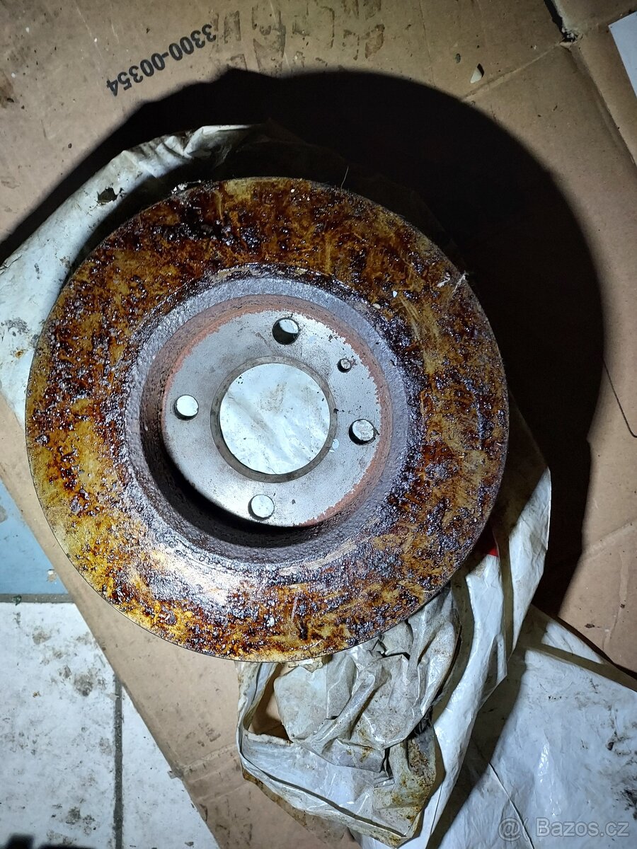 Brzdové kotouče Favorit 1989 - 2