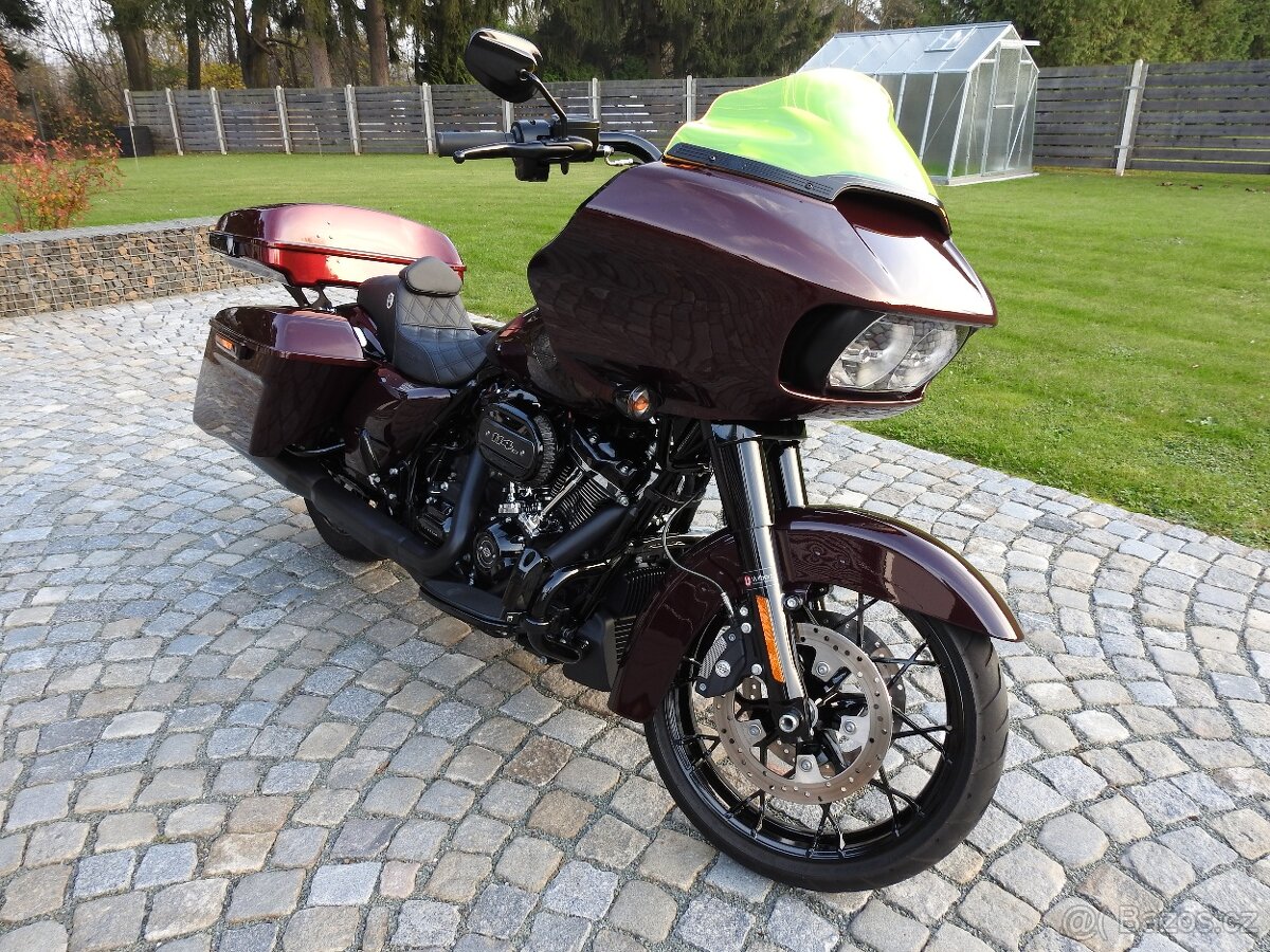 Harley-Davidson FLTRXS Road Glide Special - 2