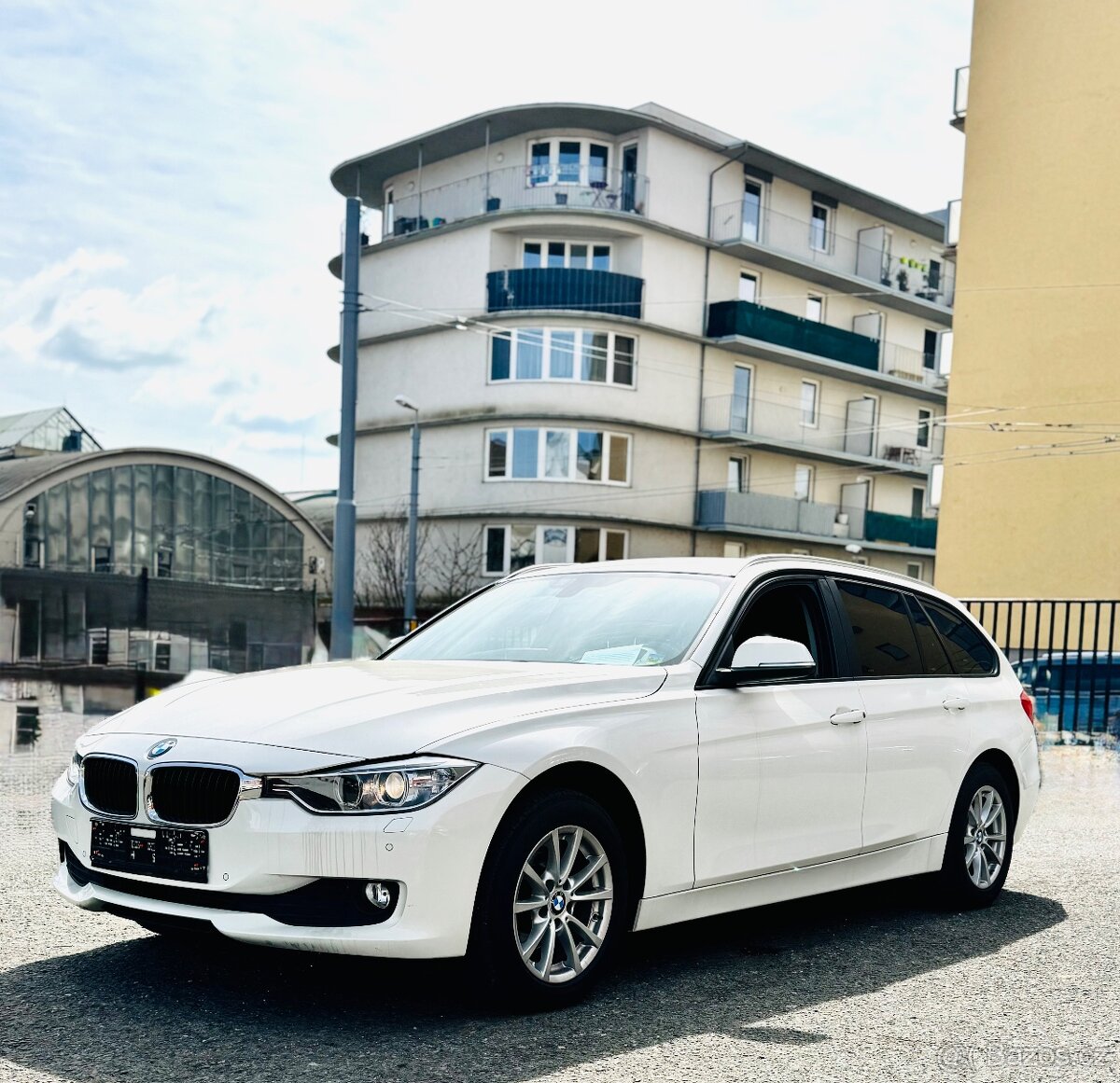 BMW Řada 3, 318d XDrive manuál F31 Ojeté, 3/2015, 197 852 km - 2