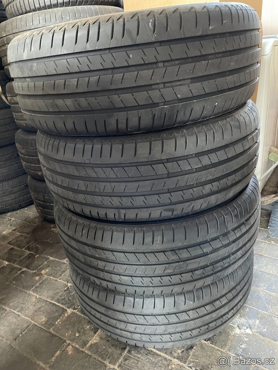 ✅Letní pneu Bridgestone Alenza 001 SUV 245/50 R19 vzorek 6mm - 2