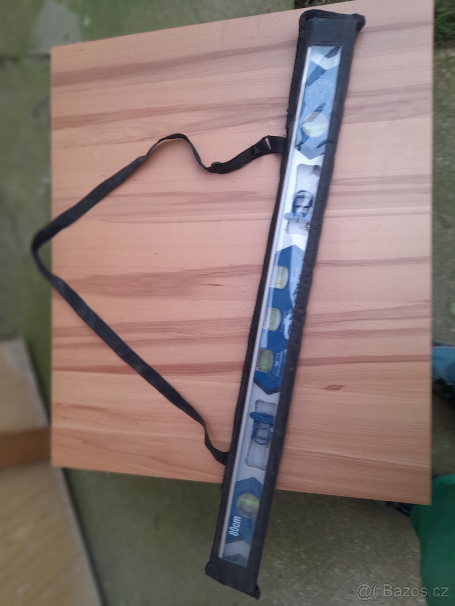 Prodám multifunkční vodováhu. - 2