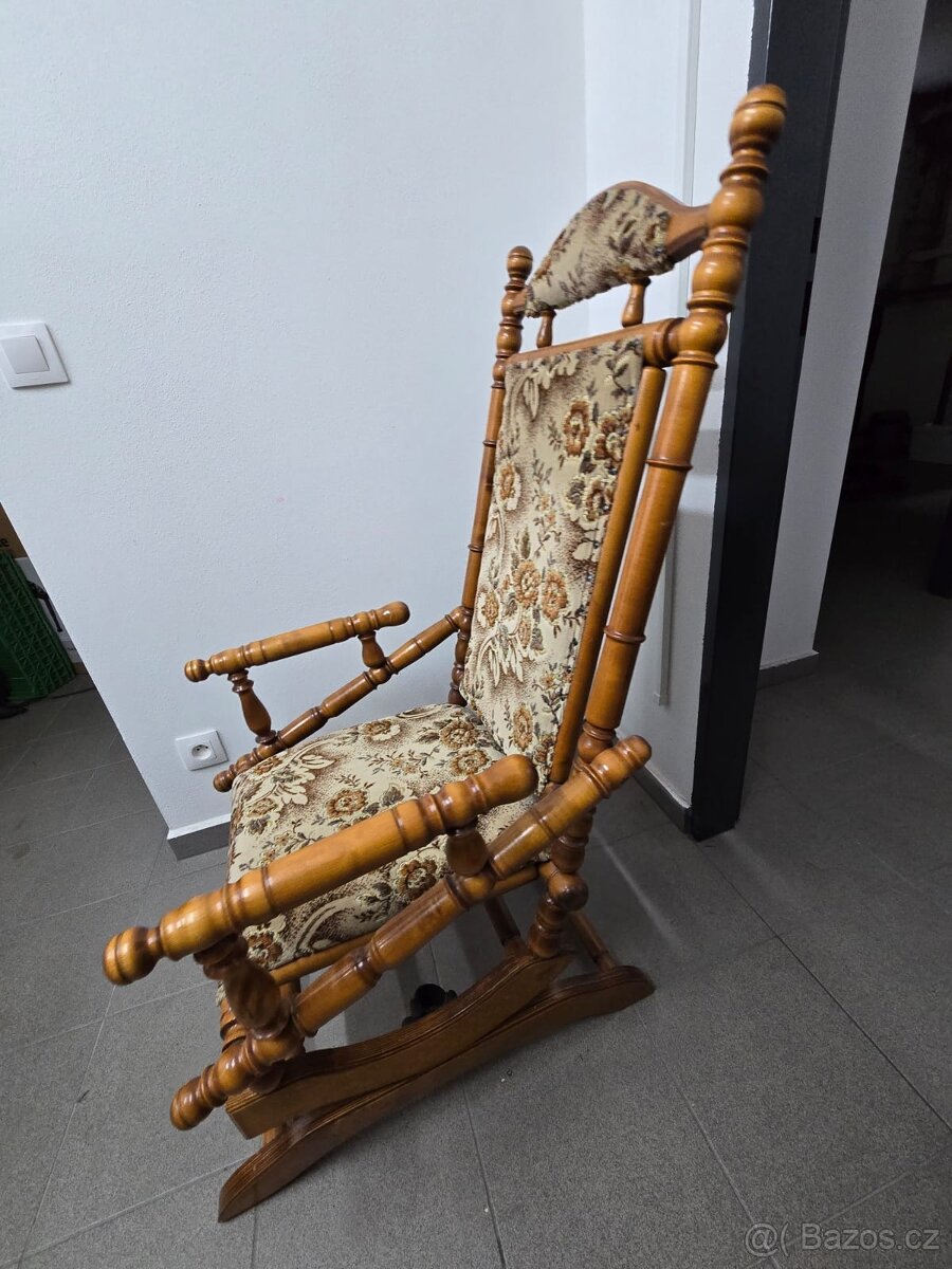Houpací křeslo - 2