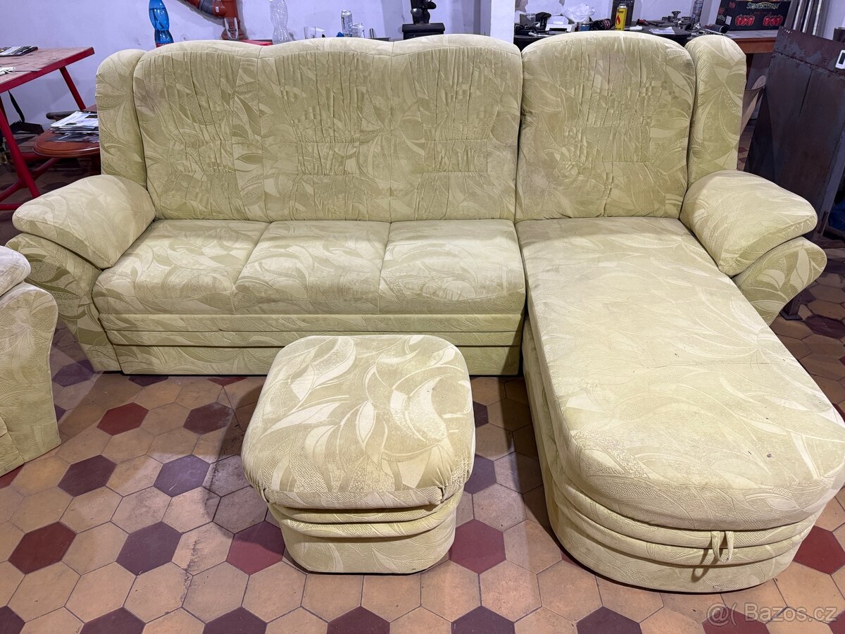 Rozkládací gauč + 2 křesla a bobek - 2