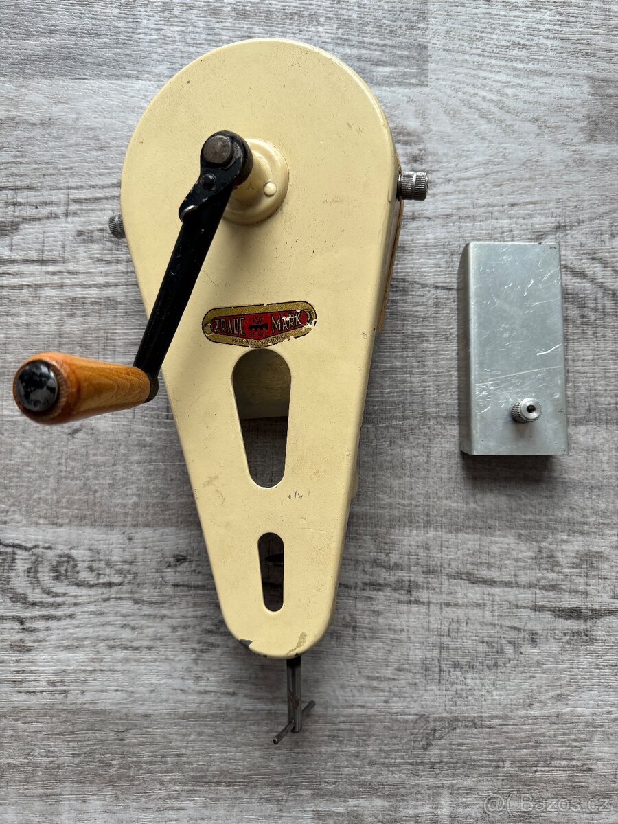 Retro stolní kruhadlo, kráječ - 2