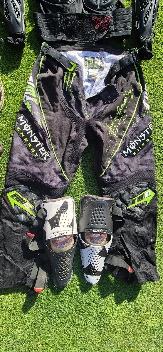 Motokrosový komplet - 2