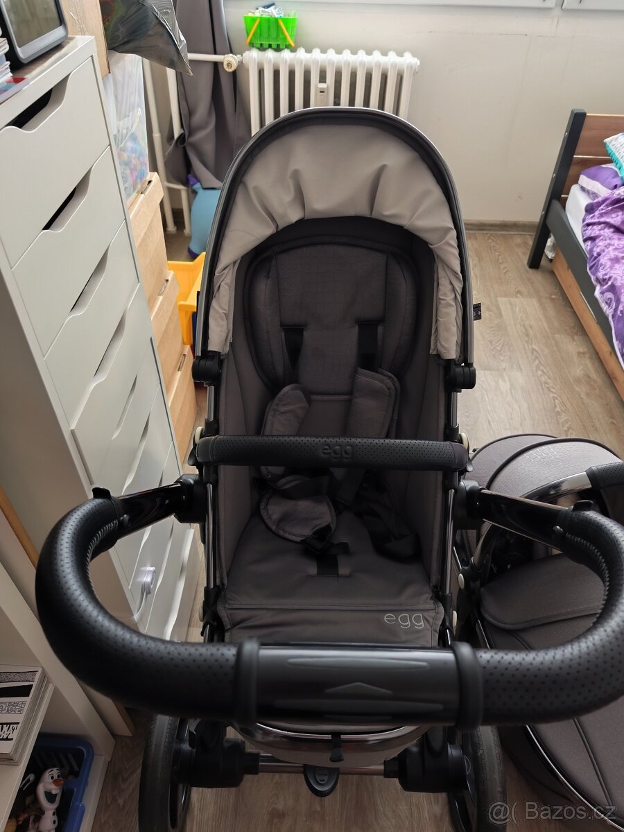 Egg 2 kočárek + příslušenství jurrasic Grey limitovaná edice - 2