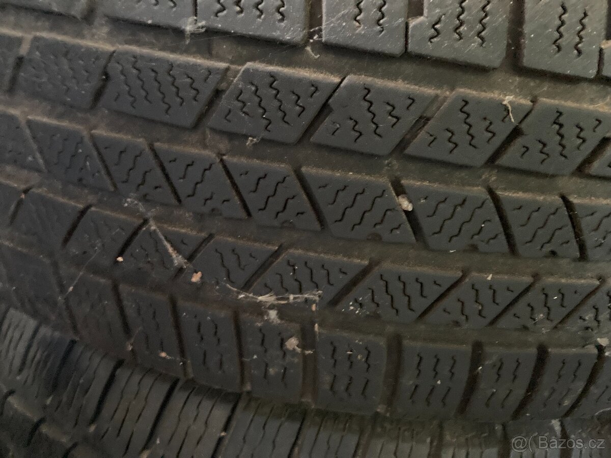 235/55r19 zimní pneu - 2