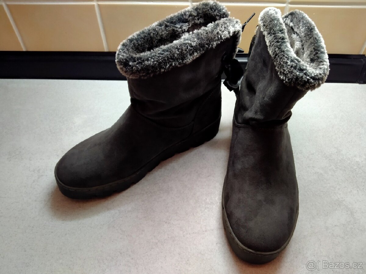 Dámské teplé kozačky vel. 38 - 2