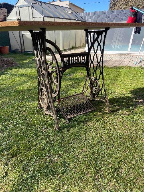 Prodám retro stolek - 2