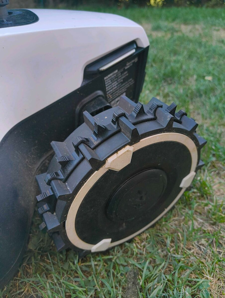 Robotická sekačka YUKA - lepší trakce - 2