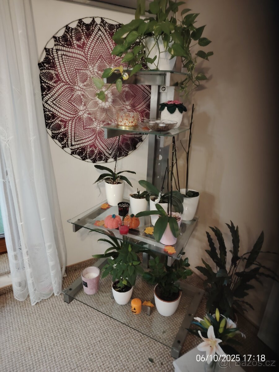 stojan na květiny - 2