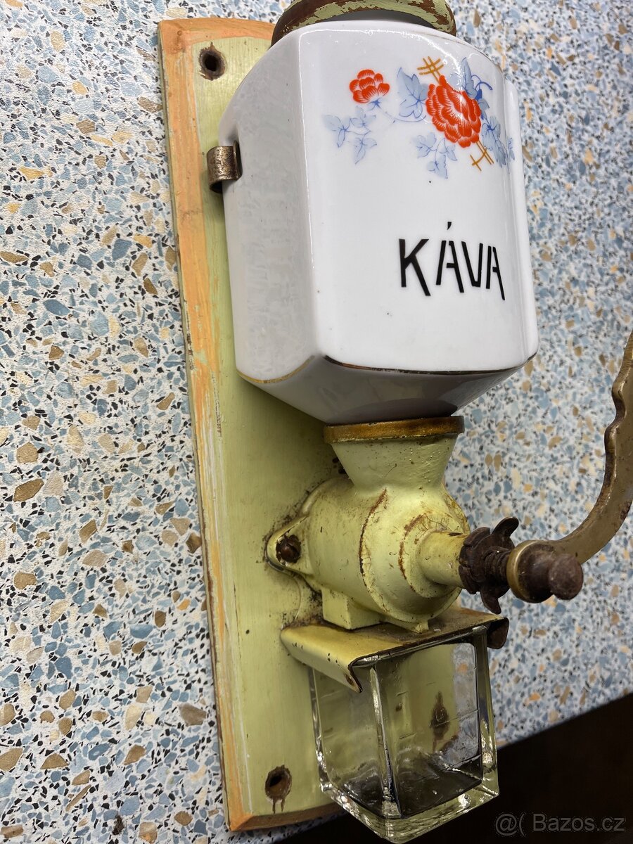 Prodám nástěnný mlýnek na kávu - 2
