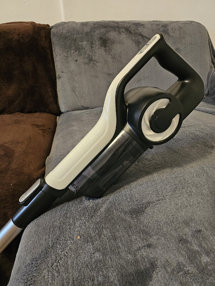 Bezdrátový vysavač 150 W - 2