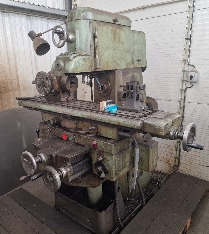 Univerzální frézka FA 3A U - 2