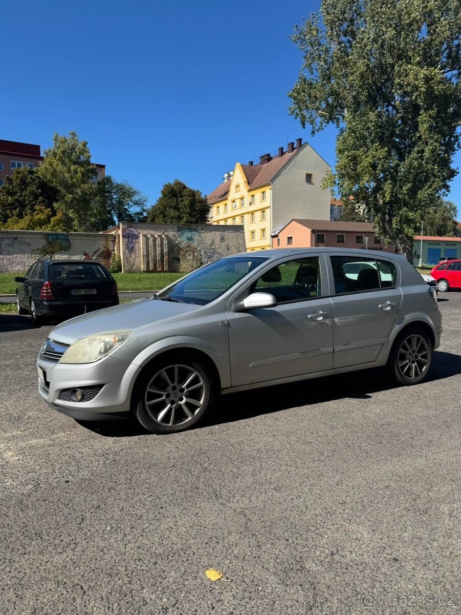 Opel Astra CDTI 1.7 74kW - 2