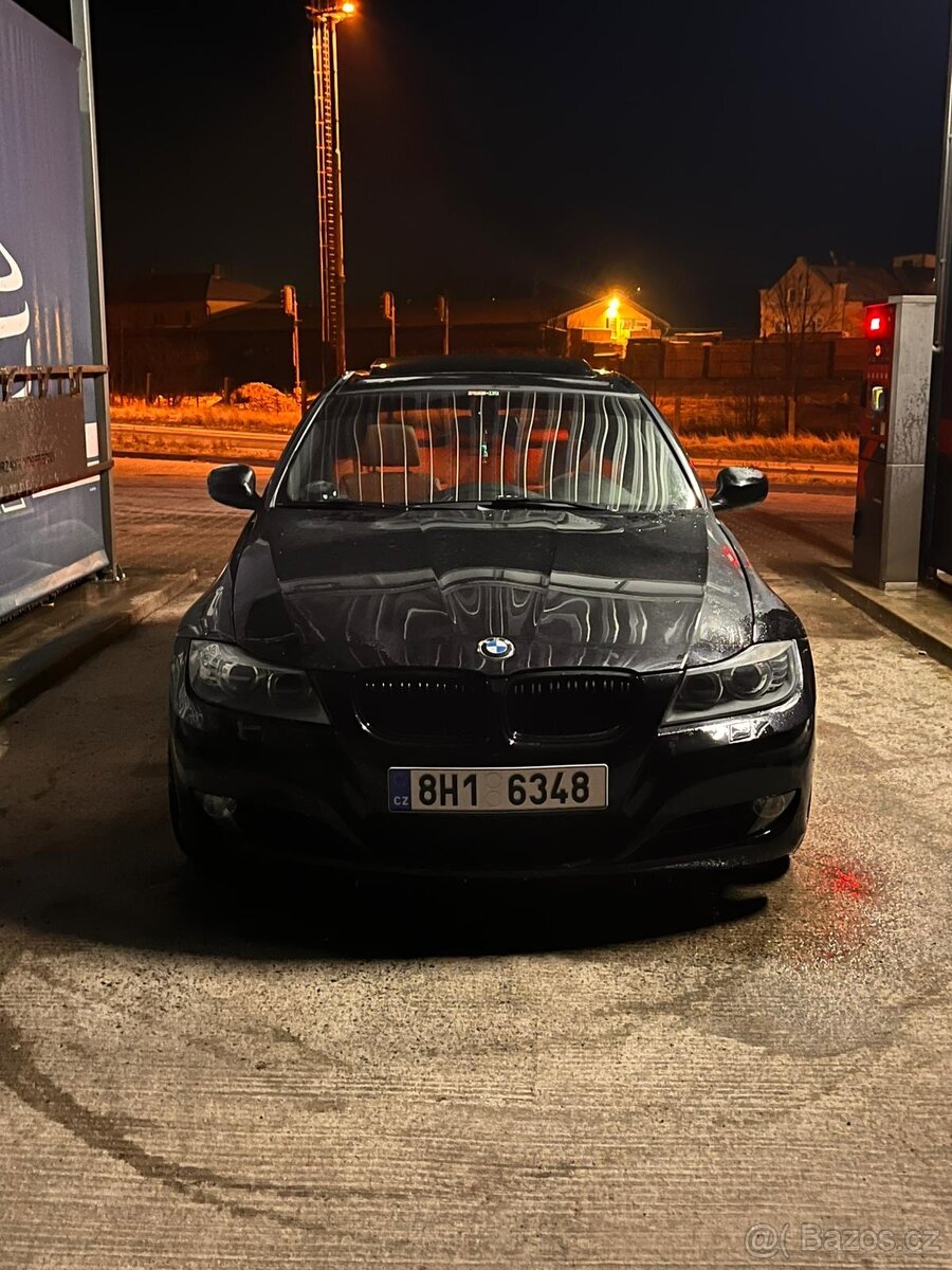 BMW e91 330i top výbava - 2