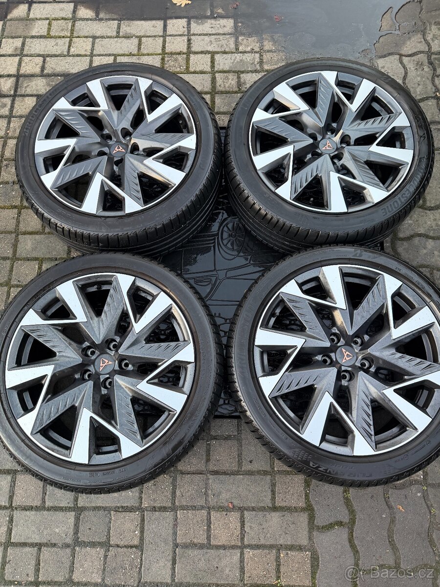 ORIGINÁL Alu CUPRA FORMENTOR R19, 5x112 - ZÁNOVNÍ, LETNÍ - 2