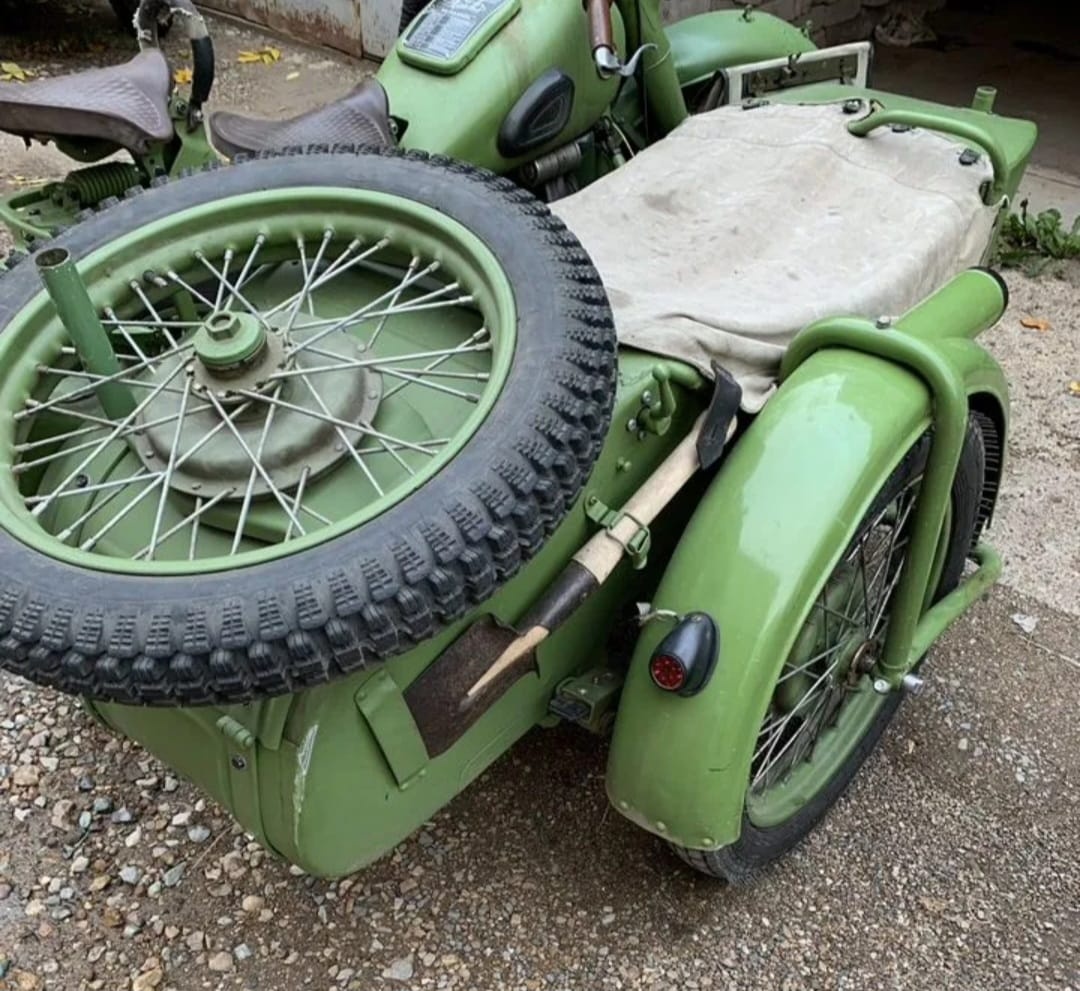 Dněpr,Ural M72-replika vojenský M - 2