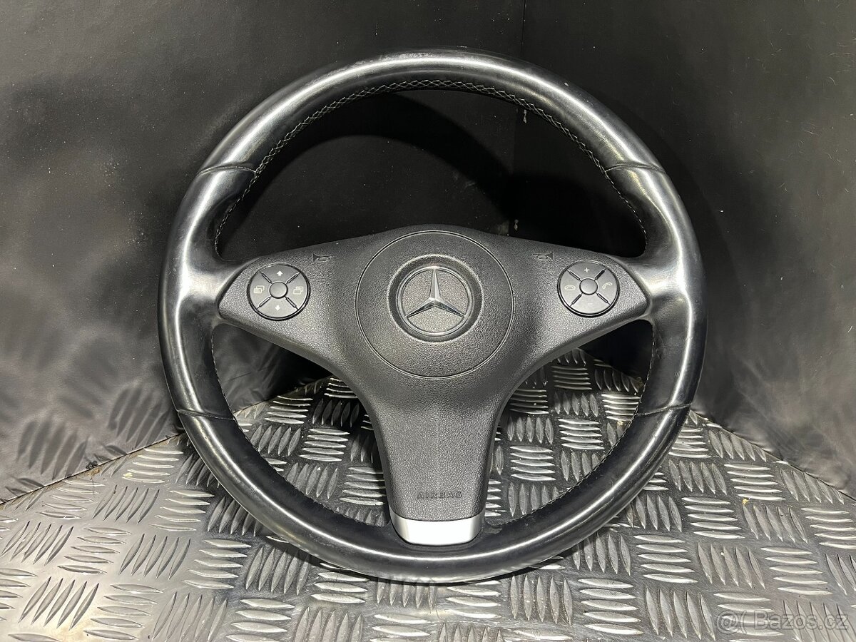 //Volant Mercedes-Benz W219 CLS// - 2