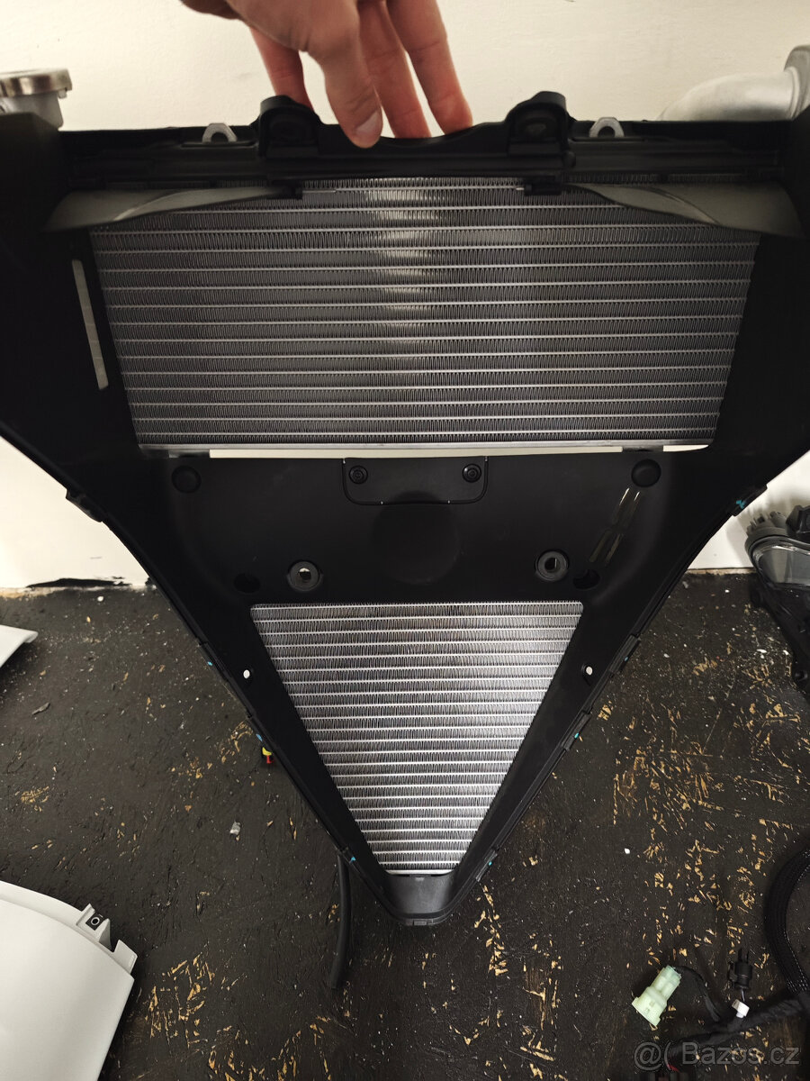 Chladičová stěna Ducati Panigale V2 - 2