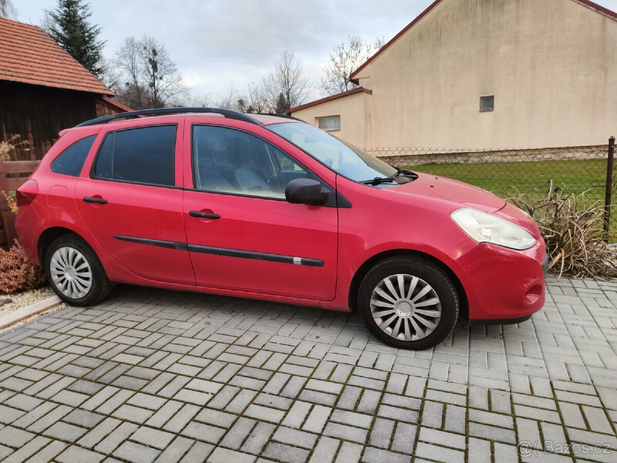 Prodám Renault Clio kombi - 2